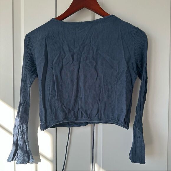 Dry Goods // LA Hearts Long Sleeve Front Lace Cropped Blouse - Picture 3 of 4